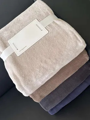 Olima Coral Fleece Blanket