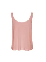 Dusty Pink, spate